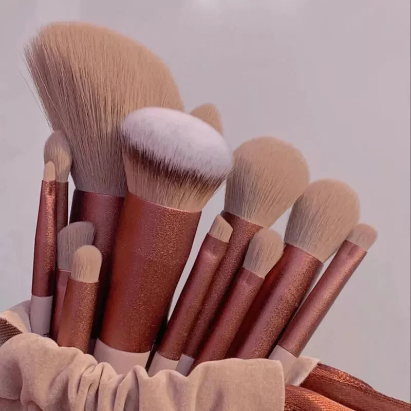 13-Piece Makeup Brush Set: Beauty Essentials with Soft Brushes & Bag